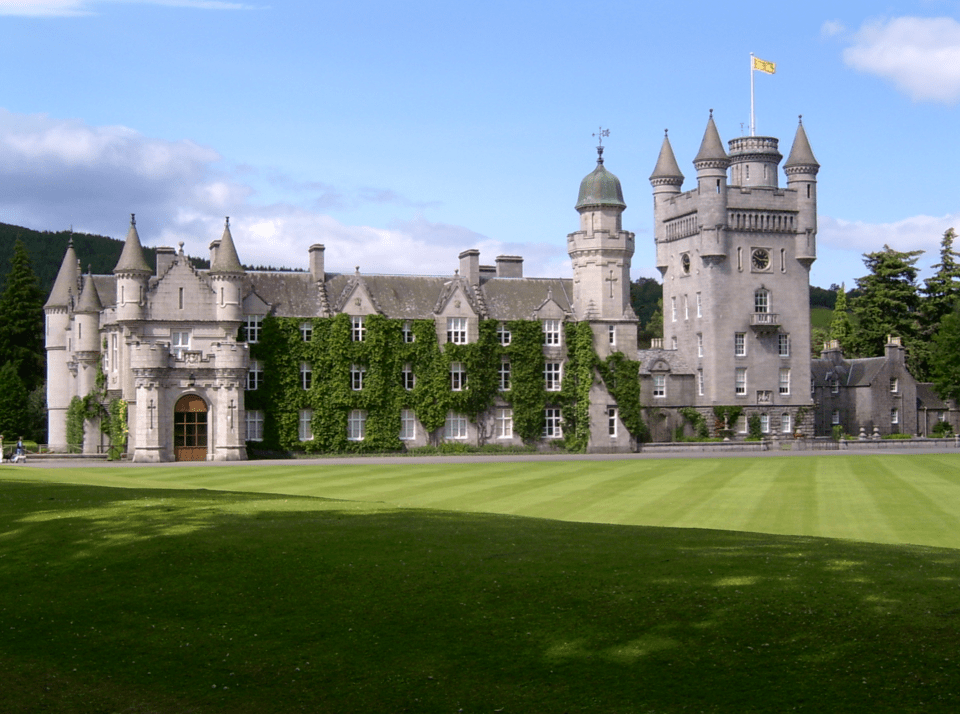 Balmoral Castle Minecraft modding